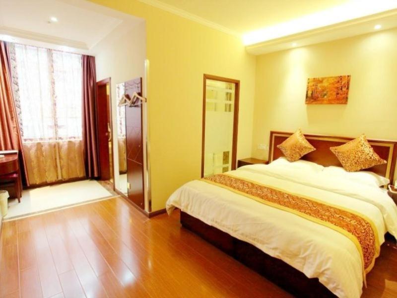 Greentree Inn Shanghai Hongqiao Metro Station Express Hotel Exterior photo