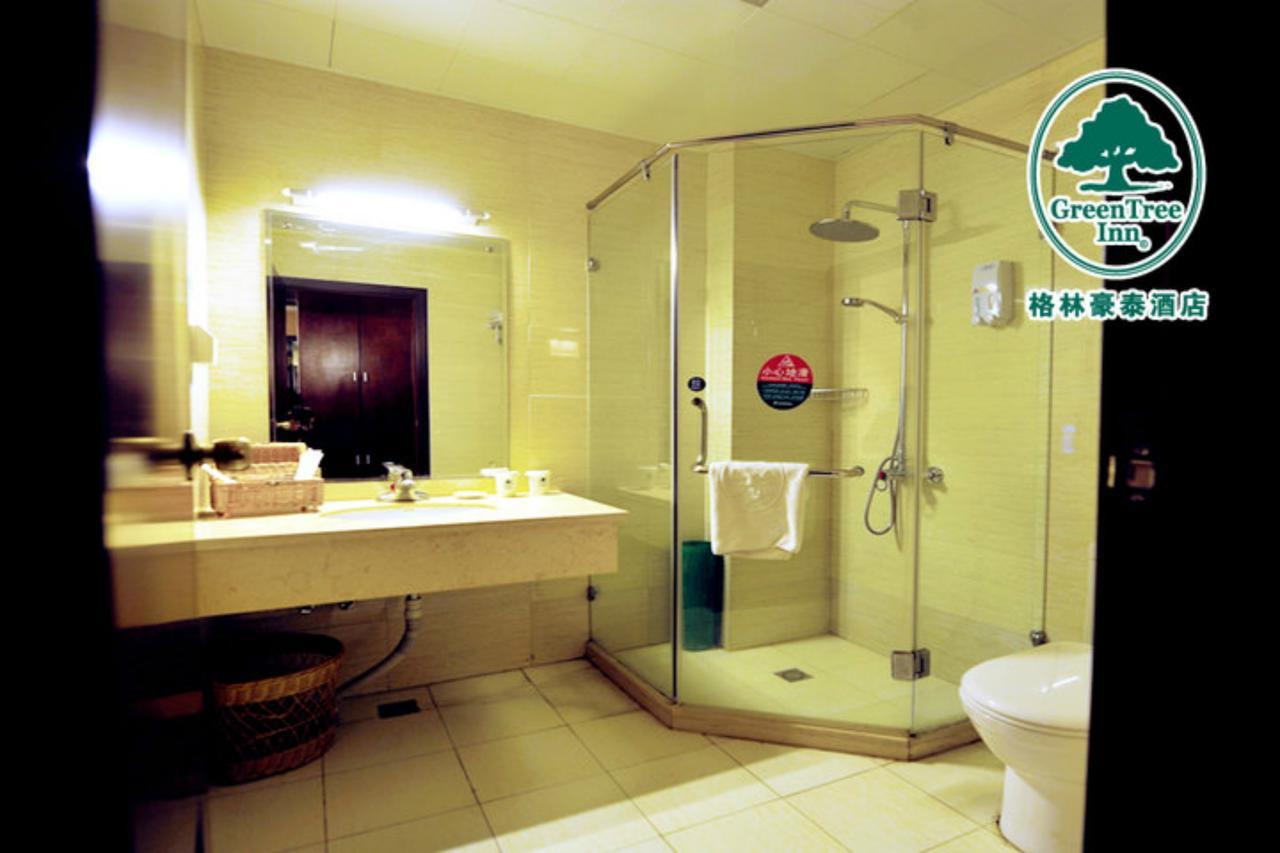 Greentree Inn Shanghai Hongqiao Metro Station Express Hotel Exterior photo